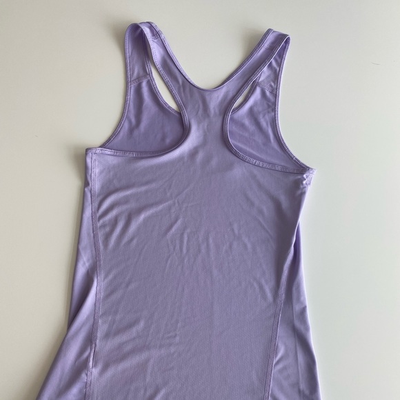Nike Training Balance swoosh tank top lilac small - Picture 3 of 3